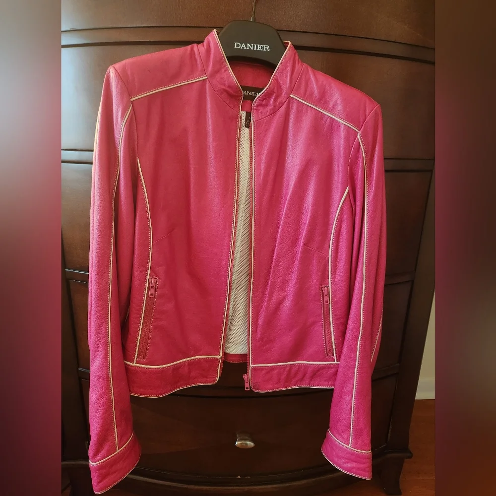 Danier Leather Hot Pink Jacket Size Small - Picture 1 of 4